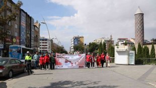 Kızılay kadınları yürüyüş etkinliğinde buluştu