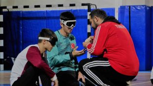 Savaş sonrası çıkan bu tedavi yöntemi, görme engellilerin sporu oldu