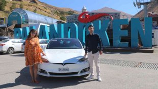 Merak uğruna elektrikli aracıyla İsviçre'den yola çıktı, Türkiye'de 81 ili geziyor