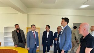 Kaymakam Kurt yapımı devam eden okulu ziyaret etti