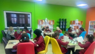 Ağrı'da öğrenciler kitaplarla hayatlarına ışık tutuyor