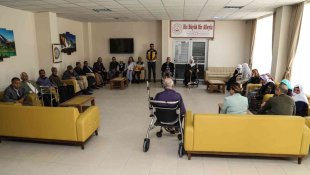 Van Büyükşehir Belediyesi yaşlıları unutmadı