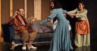 Erzurum'da komedi oyunu 'Zoraki Tabip' yeniden seyirciyle buluştu