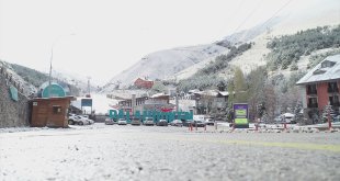 Doğu'da yüksek kesimler karla kaplandı