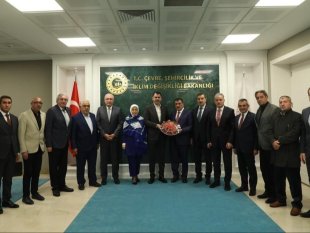 Başkan Gürkan ve AK Parti heyeti, Bakan Kurum ile bir araya geldi