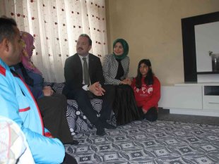 Kaymakam Bayram: "Sosyal devlet anlayışı ile yardımlarımız devam ediyor"