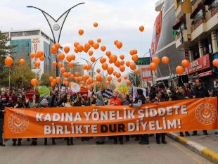 Selma Biçek: 'Kadına yönelik şiddet bir insanlık suçudur'