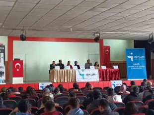 Kağızman'da öğrencilere meslek tanıtımı yapıldı