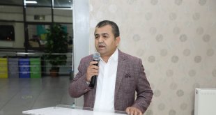 Ağrı'da emekli öğretmenler onuruna yemek programı düzenlendi