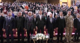 Erzurum'da 24 Kasım Öğretmenler Günü kutlandı