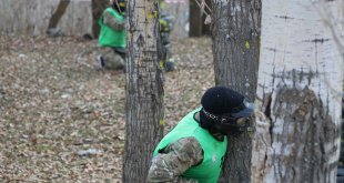 Ağrı'da öğretmenler paintball etkinliğinde stres attı
