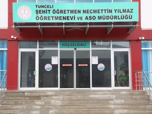 Şehit öğretmenin ismi öğretmenevine verildi