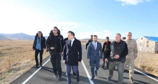 Vali Öksüz, köylerde incelemelerde bulundu