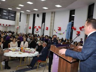 Vali Akbıyık: "600 öğretmenimizi Avrupa'ya gönderdik"