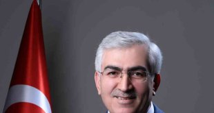 Öz: "Türkiye, öğretmenlerin omuzunda yükseliyor"