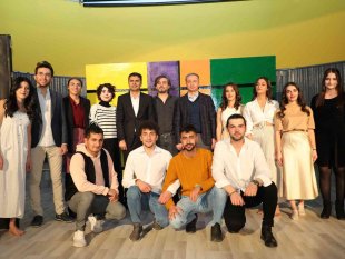 Ağrı'da "Son Ders Zili" adlı tiyatro oyunu sahnelendi