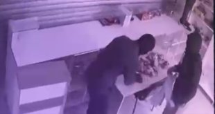 Elazığ'da okul kantininden hırsızlık güvenlik kamerasına yansıdı