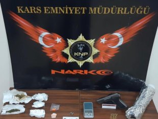 Kars'ta uyuşturucu operasyonu: 8 tutuklama