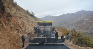 Şemdinli'deki seyir tepesinin yolu yenilendi