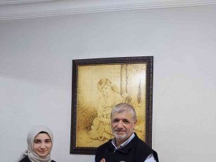 Genç öğretmen ilk maaşını ve aldığı promosyonu yetimlere bağışladı