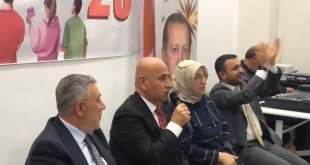 Bakan Kirişci, söylediği türküyle kulakların pasını sildi