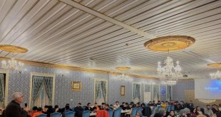 Erzurum'da "İlk oyum Erdoğan'a, ilk oyum AK Parti'ye gençlik buluşması"