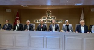 Tarım ve Orman Bakanı Kirişci, Elazığ'da gençlerle buluştu: