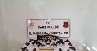 Kars'ta ruhsatsız silah operasyonu: 5 gözaltı