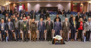 Van'da "5. Tarihi Roman ve Romanda Tarih Bilgi Şöleni" başladı