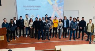 Malatya'da polis ekiplerinden üniversite öğrencilerine seminer