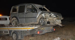 Ağrı'da şarampole devrilen araçta 1 kişi öldü, 3 kişi yaralandı