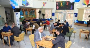 Önce öğrendiler sonra özel turnuvaya katıldılar