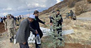 Yedisu'da fidanlar toprakla buluşturuldu