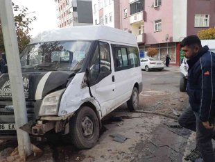 Kars'ta trafik kazası: 3'ü çocuk, 5 yaralı
