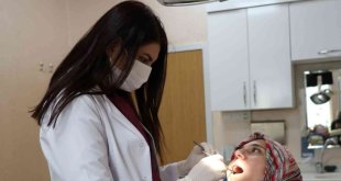 Lokman Hekim Hayat Hastanesinde engelli ve küçük yaştaki çocukların diş tedavileri başarıyla yapılıyor