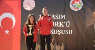 Karslı atletler Ankara'da madalyaları topladı