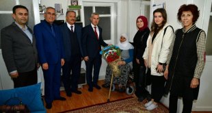 Başkan Çınar, engelli araç talebini yerine getirdi