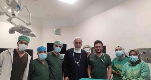 Böbreğinde 13 santimlik taş tespit edilen hasta, kapalı ameliyatla sağlığına kavuştu
