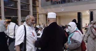 Elazığ'da umre kafilesi dualarla uğurlandı