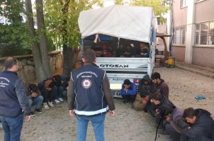 Hizan'da 36 düzensiz göçmen yakalandı