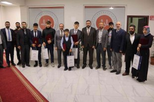 Ağrılı hafızlar belgelerine kavuştu