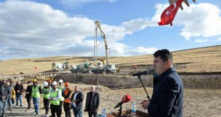 Vali Memiş: "2 bin rakımda Türkiye'nin üreten şehri olacağız"