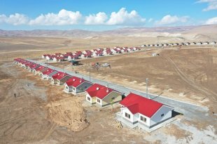 Van'daki deprem konutları için anahtar teslimi