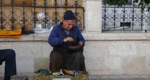 13 yaşında başladığı mesleğine emekli olduktan sonra geri döndü