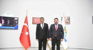 Başkan Gürkan: "Siyasi partiler demokrasinin vazgeçilmez unsurlarıdır"