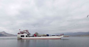 Pertek'te feribotlar, 31 Aralıkta ücretsiz hizmet verecek