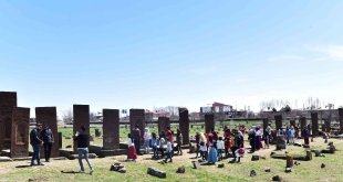 Tarihi kent Ahlat'a ilgi artıyor