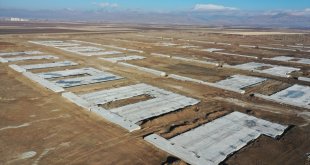 Ağrı'da 10 bin büyükbaşın barınacağı 314 ahırın inşaatı sürüyor