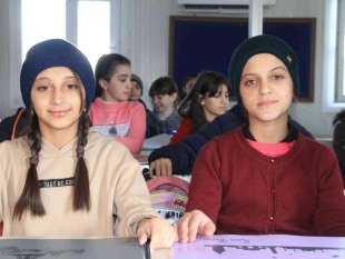 Savaşın çocukları, eğitimlerini Elazığ'da sürdürüyor