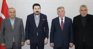 Ağrılı hayırsever iş insanı cami inşaatı için 1 milyon lira bağışladı